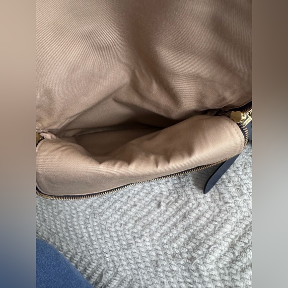 Talbots Navy Blue Crossbody with 2 straps - 9 1/2” x 7” - beautiful condition - Picture 9 of 9